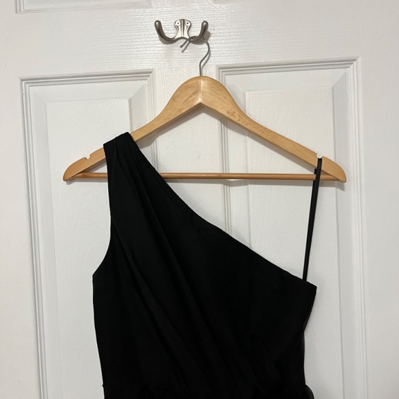 Fame and Partners Odessa Gown - Picture 5 of 6